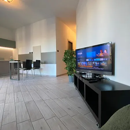 Angoletto - آستي